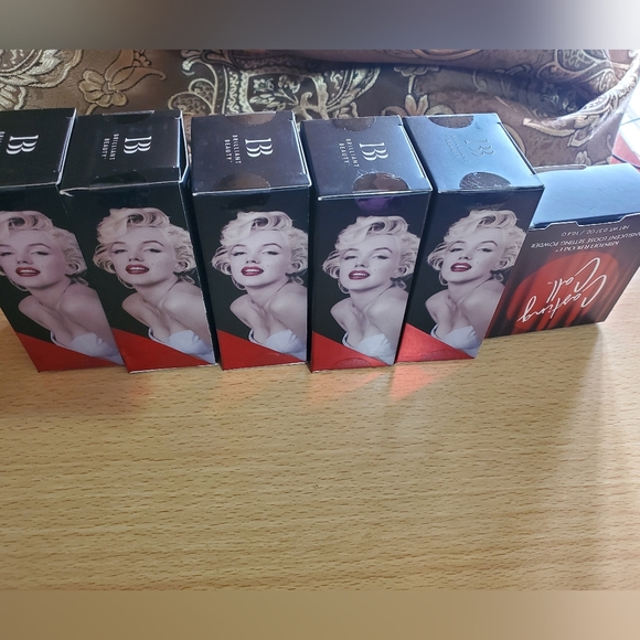 5Pk Brilliant Beauty Eyelash Curler& 1 Kristofer Buckle Loose Translucent Powder - Picture 3 of 12